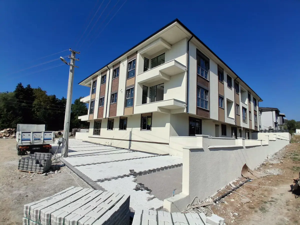 REMAX DIA'DAN DÜZCE NALBANTOĞLU MH, SATILIK 1+1 BAHÇE KAT DAİRE