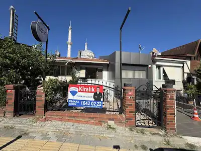 ÜSKÜDARDA KİRALIK MÜSTAKİL EV