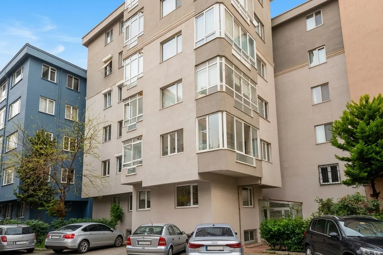 KOZYATAĞI SÜMKO SİTESİ’NDE 3+1 KİRALIK DAİRE