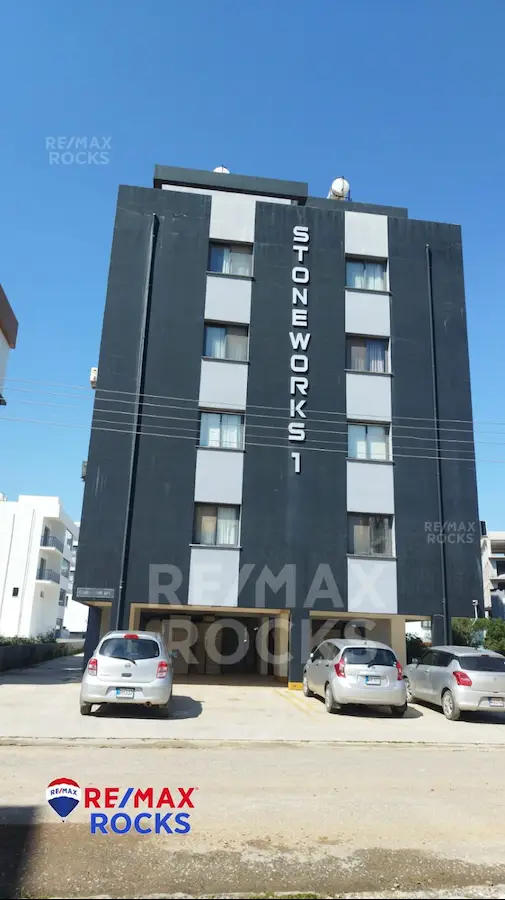 MAĞUSA’NIN KALBINDE, CITY MALL’A KOMŞU ŞIK 2+1 PENTHOUSE