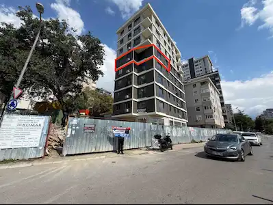 SAHRAYICEDİT AÇIK FERAH CEPHE -KAPALI MUTFAKLI 2+1 SATILIK DAİRE
