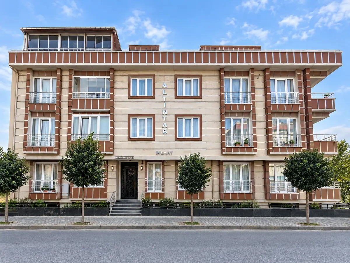 CİHANGİR MAH HARİKA KONUM BALKONLU LÜKS 2+1 SATILIK DAİRE