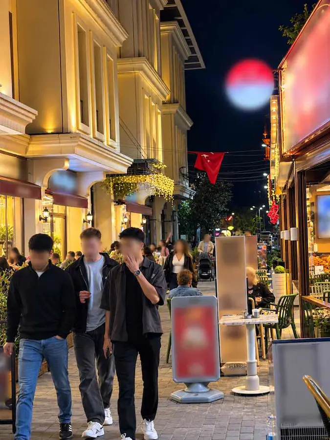 ÜSKÜDAR MERKEZ DEVREN KİRALIK CAFE&RESTORANT