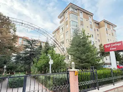 BİRLİK MAHALLESİ YEŞİL ÇANKAYA SİTESİ'NDE YAPILI SATILIK DAİRE