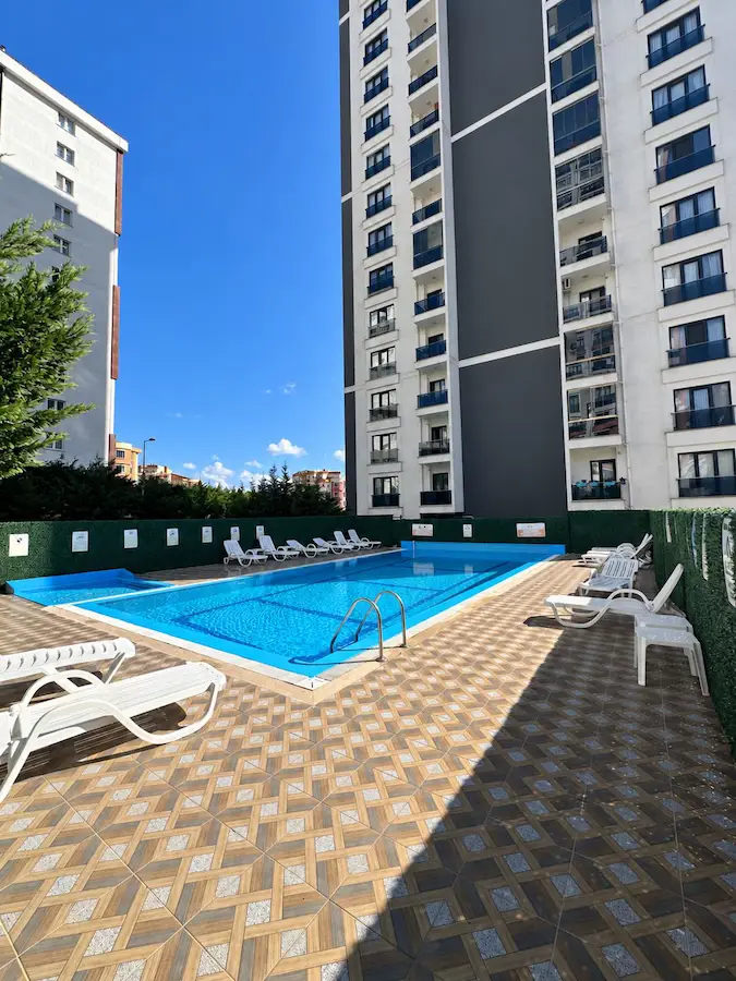 KARTAL YAKACIK DENİZ VE DOĞA MANZARALI KREDİYE UYGUN 3+1 SİTE İÇİ SATILIK DAİRE