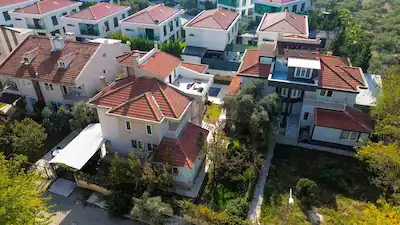 UNCUBOZKÖY VİLLALAR BÖLGESİ ÇİFT VİLLA ARSASI İLE SATILIKTIR