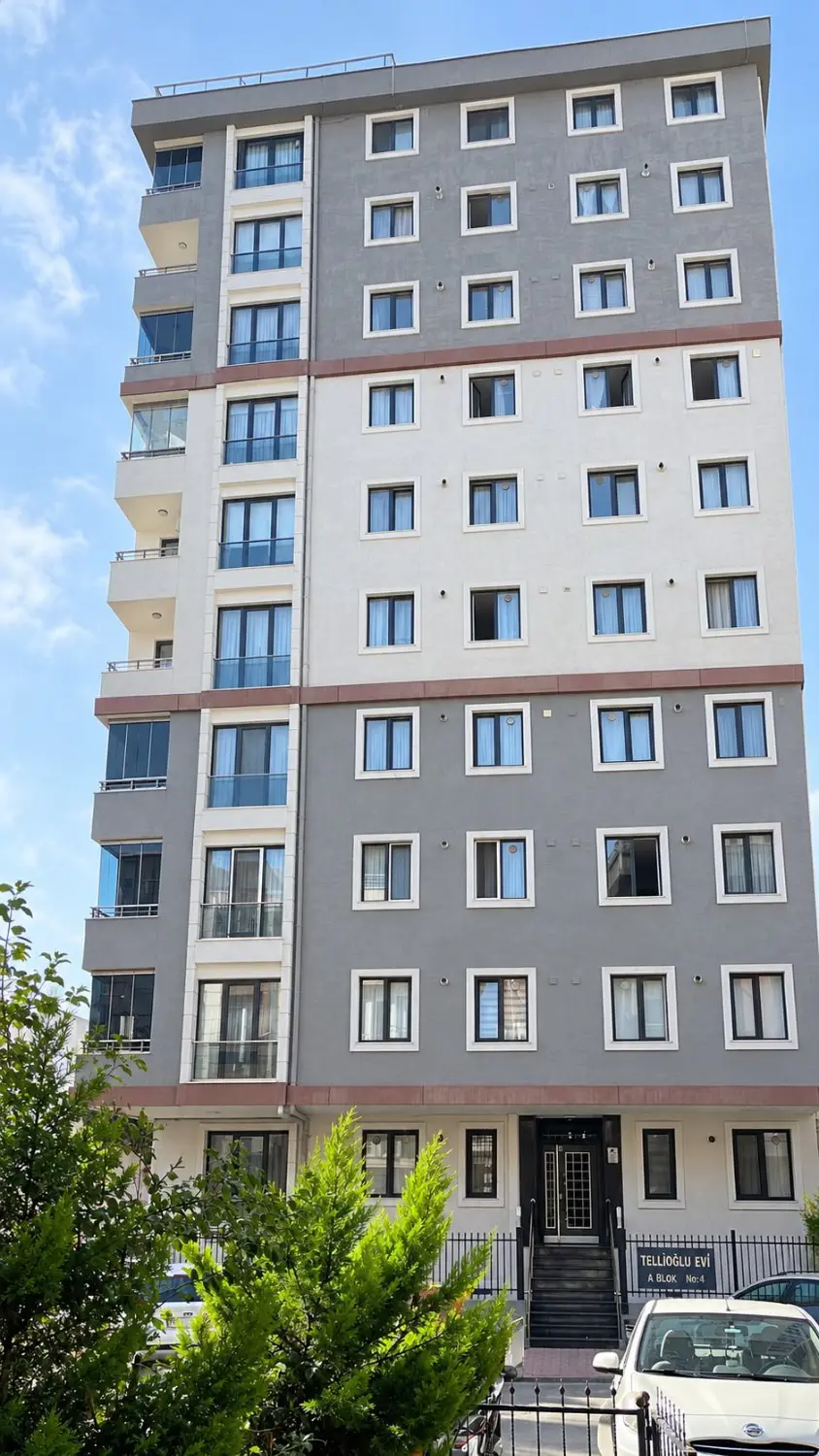 ÜMRANİYE İSTİKLAL MAH.’DE YENİ BİNADA 2+1 EŞYALI, BALKONLU KİRALIK DAİRE