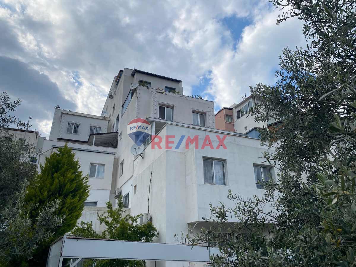 IZMIR BALÇOVA OLIMPIYAT KÖYÜ SATILIK 3+1 B TERAS DAIRE