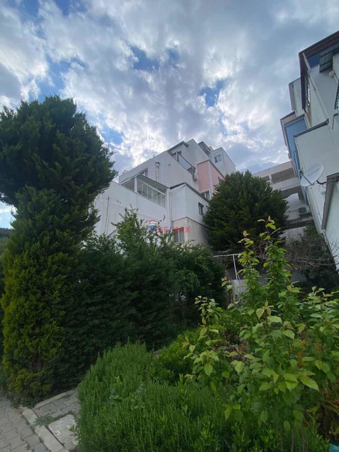 IZMIR BALÇOVA OLIMPIYAT KÖYÜ SATILIK 3+1 B TERAS DAIRE