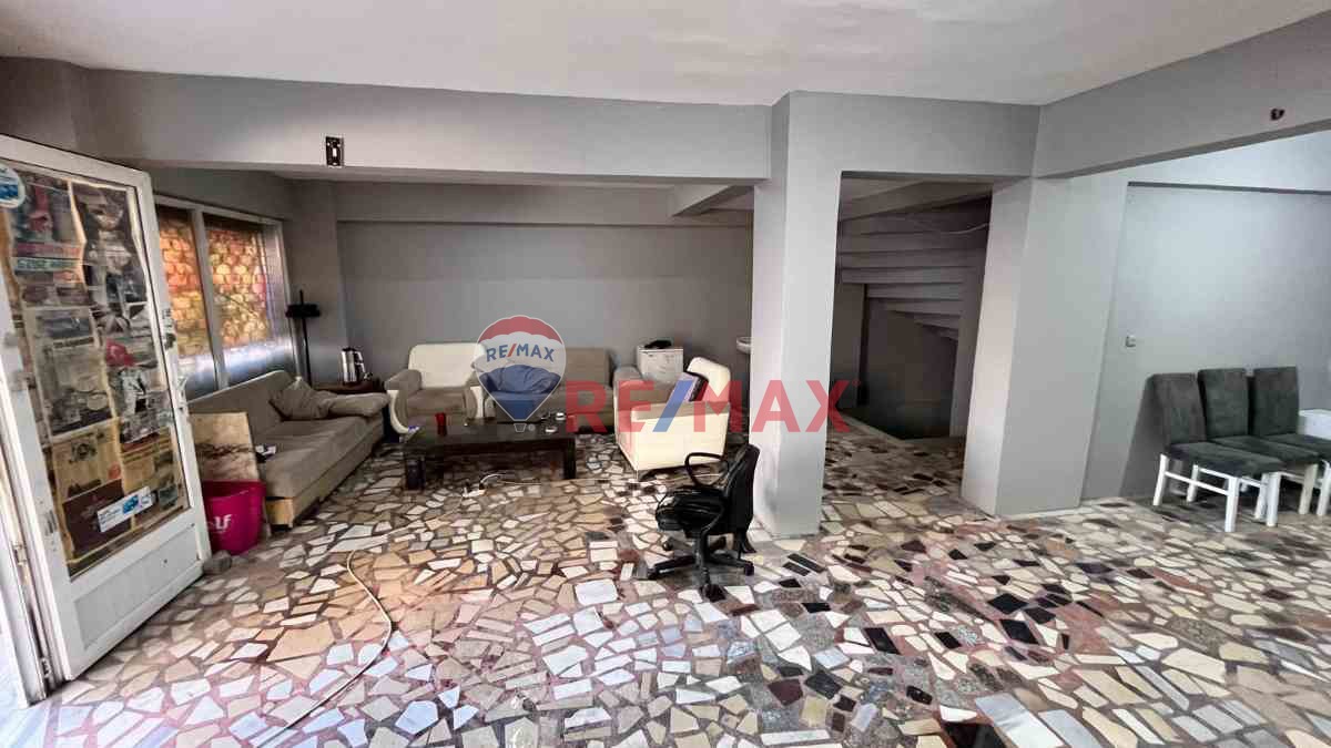 YENIBOSNA ZAFER MAH.KALE SOKAKTA  DÜZ GIRIŞ 2 KATLI TEMIZ KIRALIK DÜKKAN