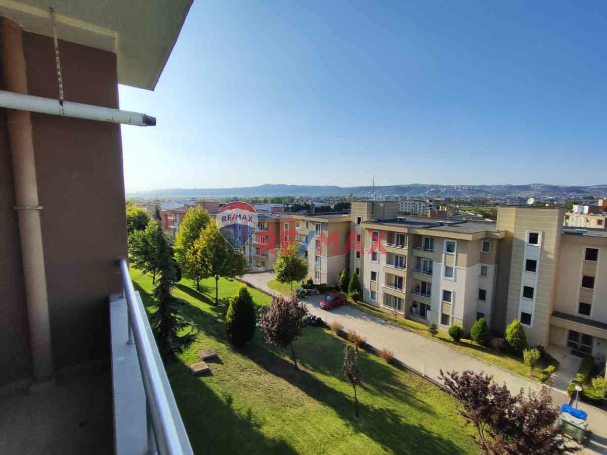 REMAX PALAS EVİMİZ KOCAELİ 2+1 DENİZ MANZARALI AMERİKAN MUTFAKLI