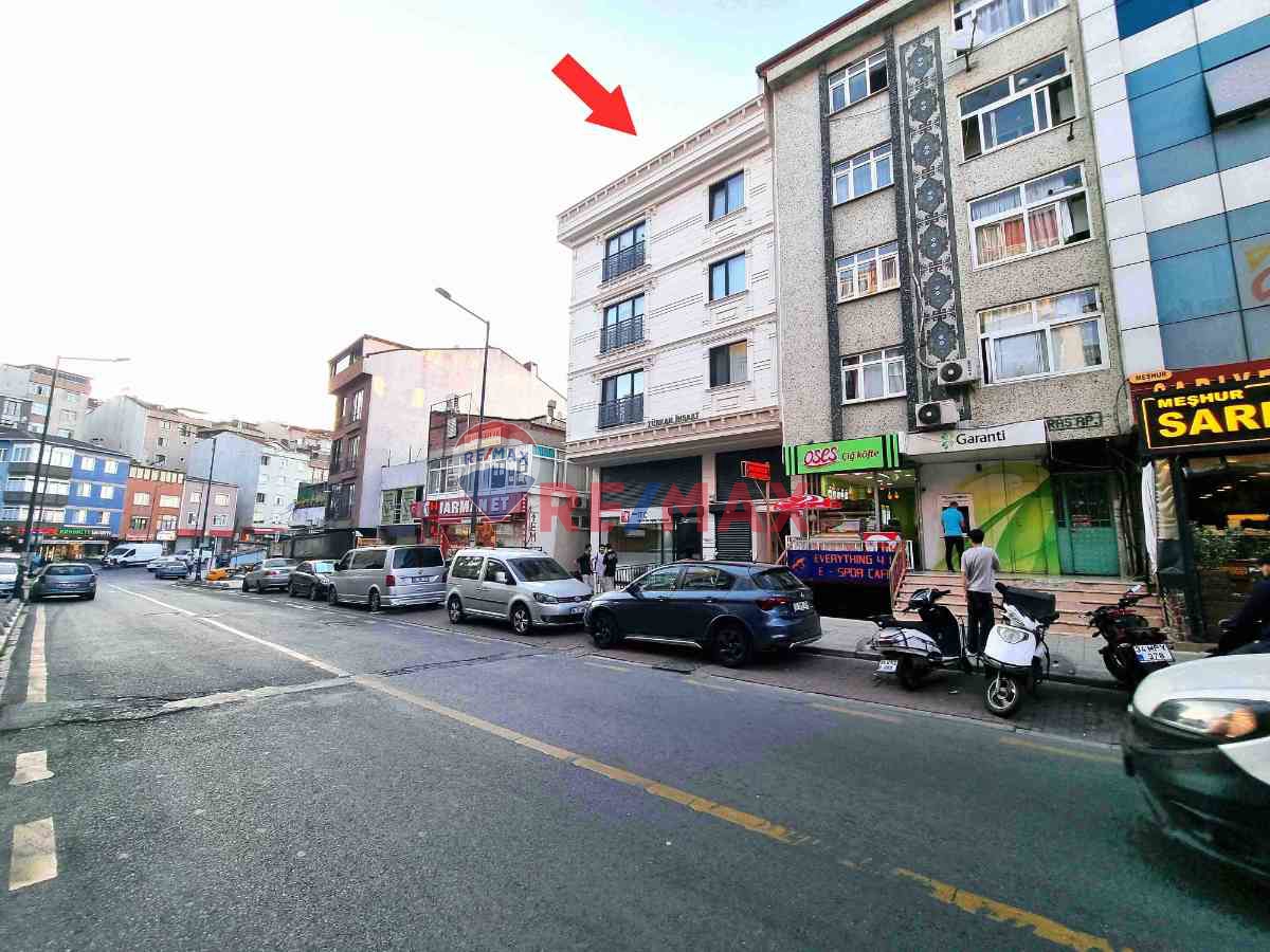 CENGİZ TOPEL CADDESİNDE SATILIK ARAKAT 2+1 DAİRE