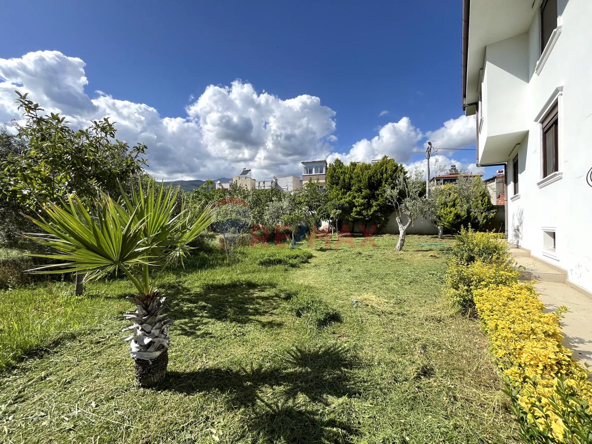 KIZILKEÇİLİ'DE 756 M2 ARSA İÇİNDE SATILIK LÜX MALİKANE