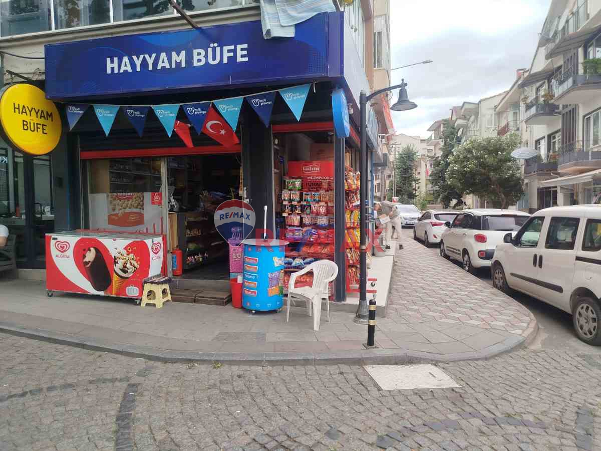DEĞIRMENDERE'DE ÇINARLIK MEYDANINDA SAHILE YAKIN TEKEL BÜFE