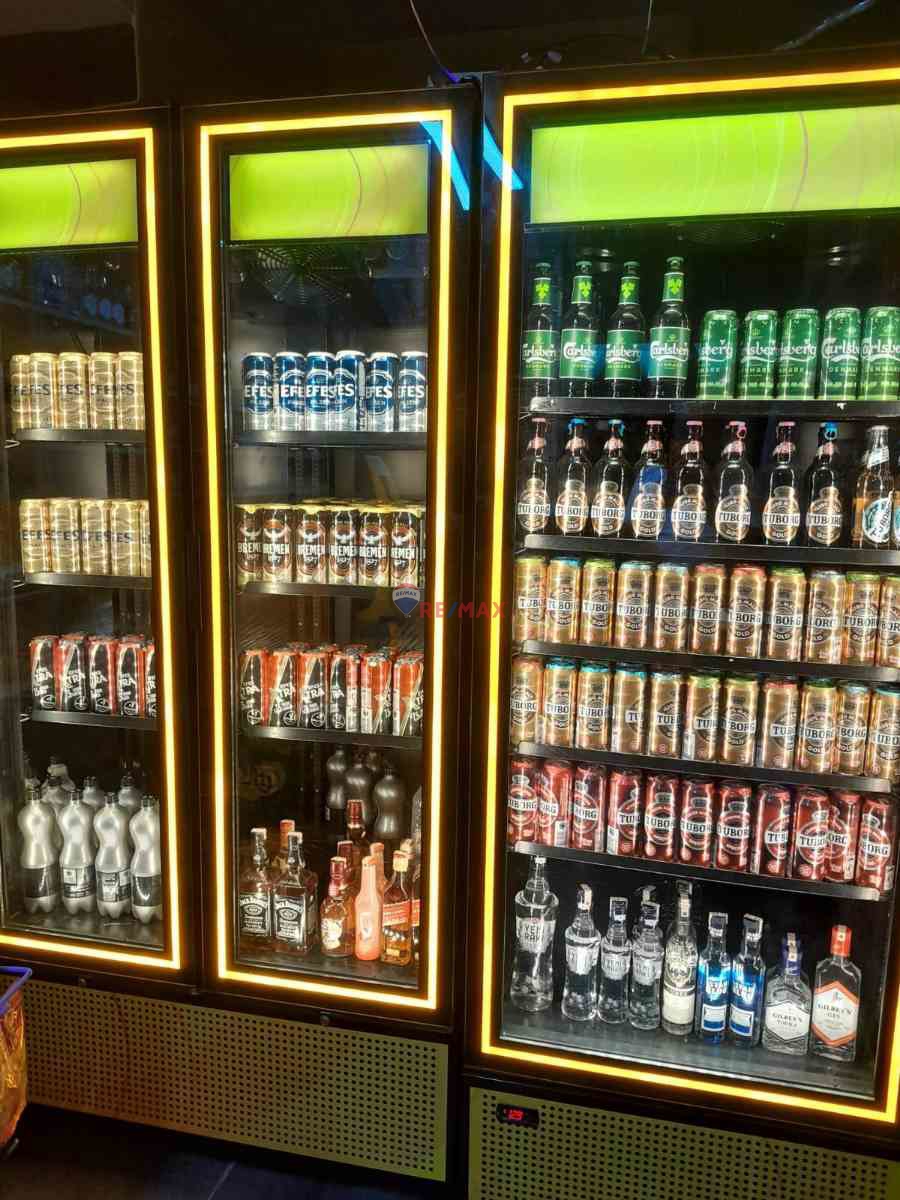 DEĞIRMENDERE'DE ÇINARLIK MEYDANINDA SAHILE YAKIN TEKEL BÜFE