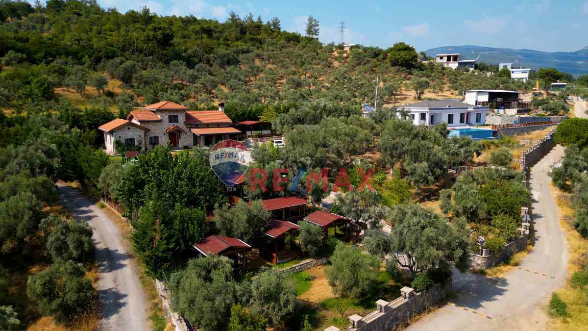 5.565 M² ARAZIDE 2 VILLA BIRDEN TAŞ VILLA & MODERN HAVUZLU VILLA