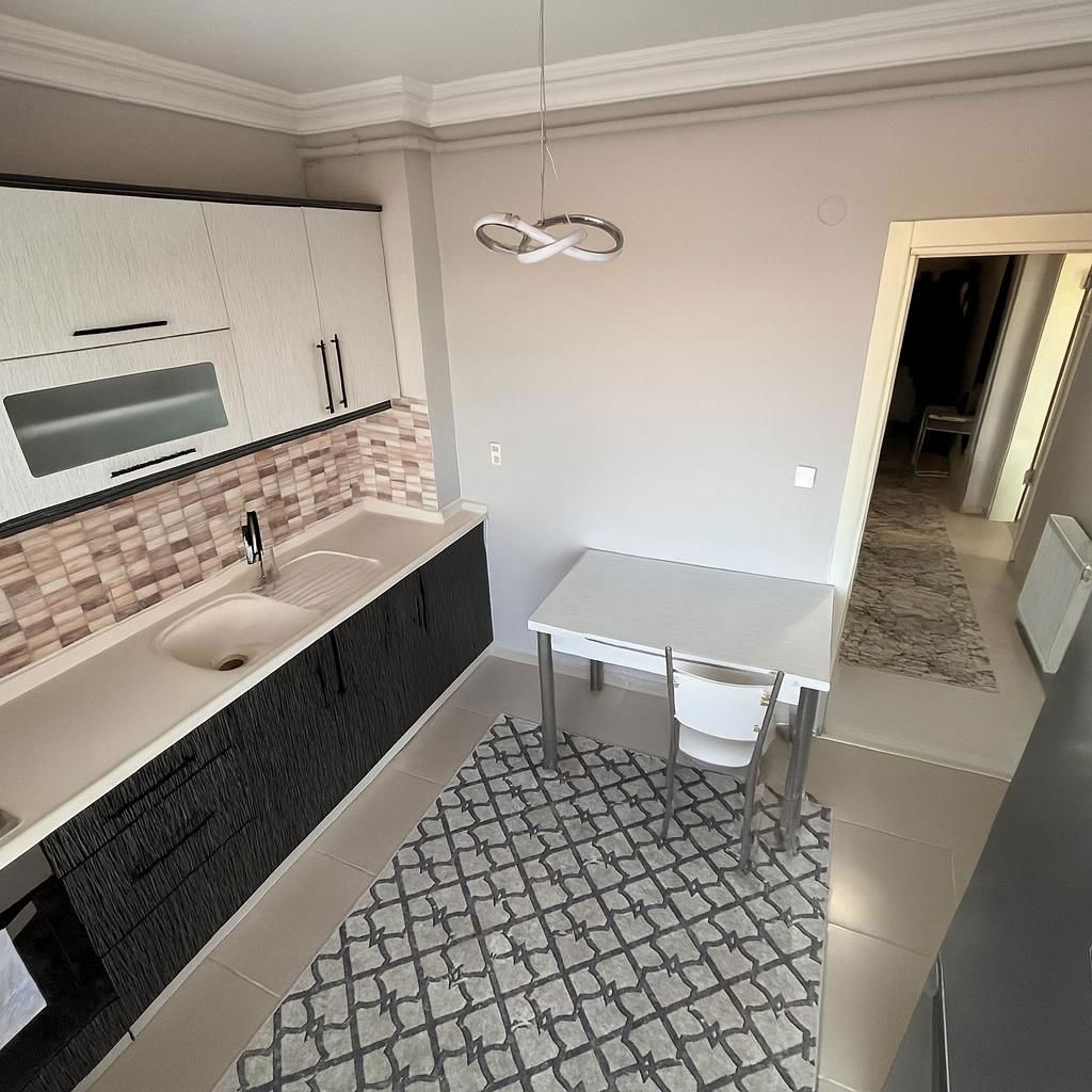 KARTEPE UZUNTARLA SİTE İÇİ 3+1 120 M2 YÜKSEK GİRİŞ KAT DAİRE