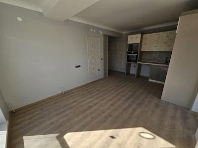 MAMAK GÜLVEREN MAHALLESINDE 2+1 ÖN CEPHE LÜKS DAIRE