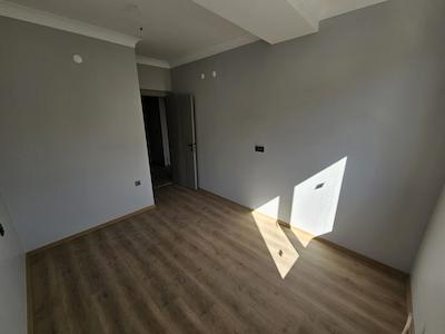 MAMAK GÜLVEREN MAHALLESINDE 2+1 ÖN CEPHE LÜKS DAIRE