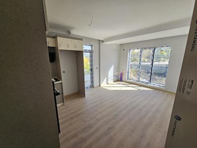 MAMAK GÜLVEREN MAHALLESINDE 2+1 ÖN CEPHE LÜKS DAIRE