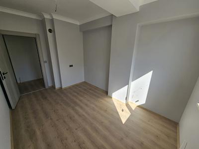 MAMAK GÜLVEREN MAHALLESINDE 2+1 ÖN CEPHE LÜKS DAIRE