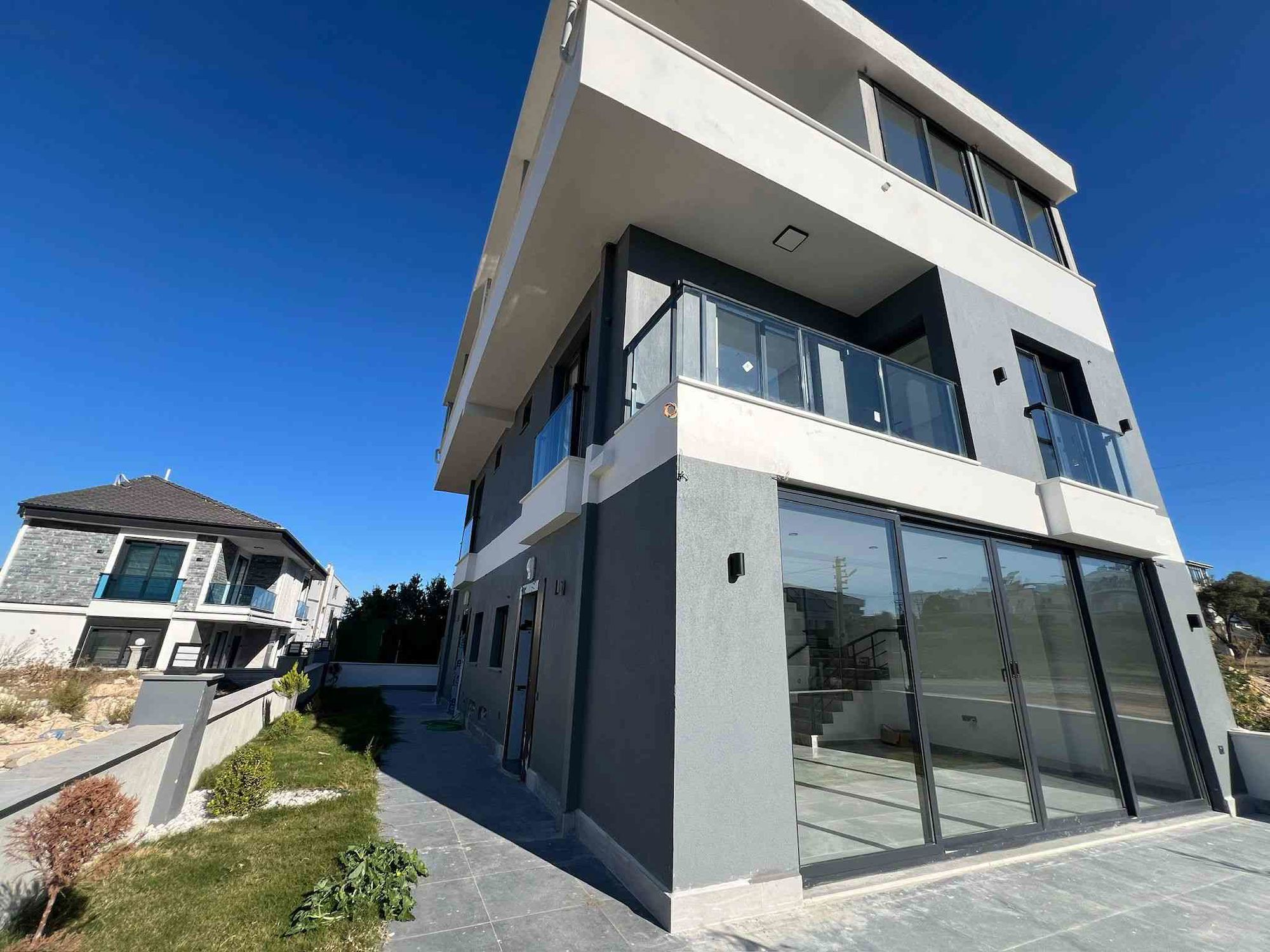 DİDİM HİSAR MAHALLESİNDE SATILIK SIFIR 3+1 VİLLA