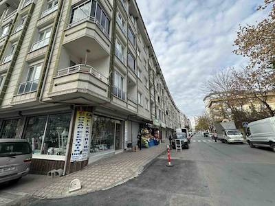 ESENYURT BAĞLARÇEŞME KUZUYOLU DEPOLU DÜZ GİRİŞ SATILIK DÜKKAN