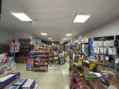 ESENYURT BAĞLARÇEŞME KUZUYOLU DEPOLU DÜZ GİRİŞ SATILIK DÜKKAN