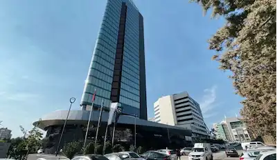 REMAX/MYSUN'DAN KOLUMAN TOWER'TA MOBİLYALI  HAZIR OFİS 