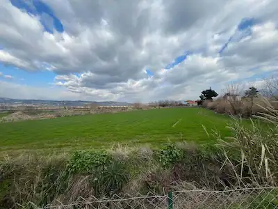 REMAX MODEL DEN GÜZELKÖY DE 750M² SATILIK KONUT IMARLI ARSA
