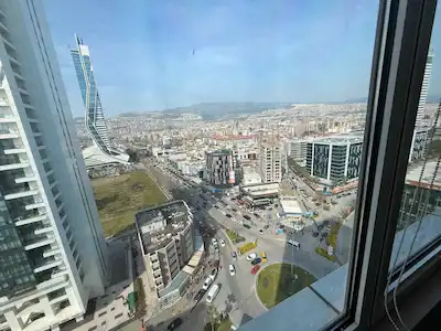 İZMİR BAYRAKLI MARTI TOWER'DA KİRALIK GENİŞ OFİS 140M2