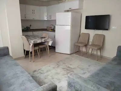 ÇANAKKALE KEPEZ CADDE YAKIN ARAKAT TERTEMİZ KULLANIŞLI 2+1 KİRALIK