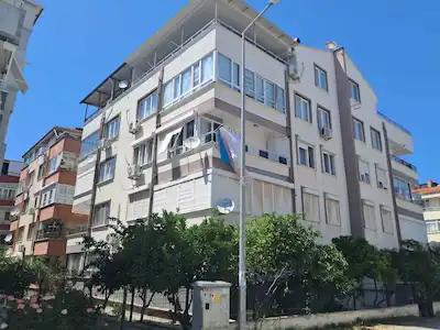 EDREMIT İKIZÇAYDA SATILIK 2+1 YENILENMIŞ DAIRE