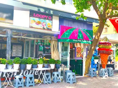 İŞLEK NOKTADA DEVREN KIRALIK YÜKSEK CIROLU BUTIK KAFE