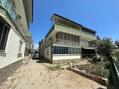 REMAX BEYAZ BAYRAMDERE SATILIK 3+1 DUBLEKS DAİRE