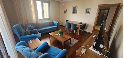 KADIKÖY FENERYOLU MARMARA ÜNİVERSİTESİ KARŞISI ARA KAT 2+1 