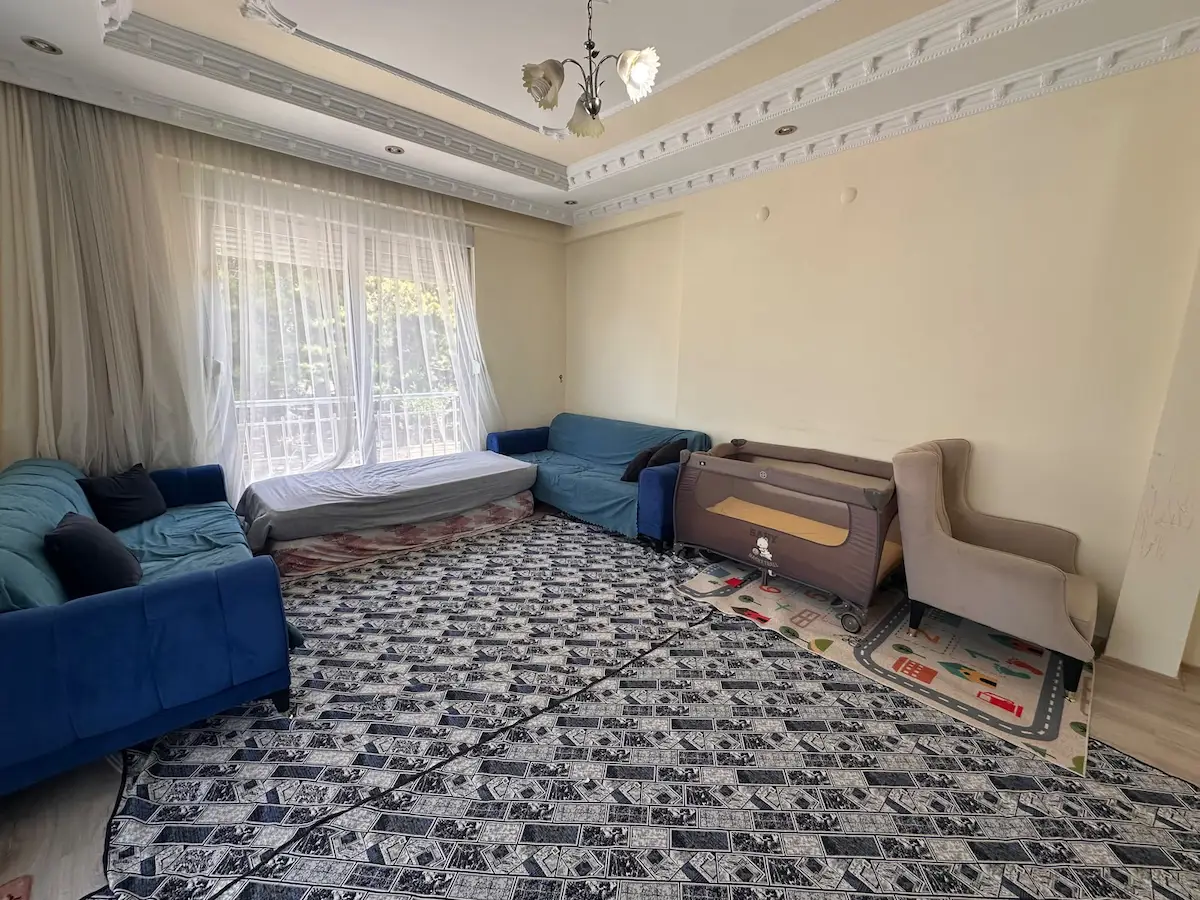 SARILAR'DA PAZARYERİNE YAKIN 3+1 ARAKAT SATILIK DAİRE