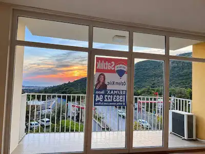 ÖZLEM KILIÇ REMAX - NARCITY ' DE ŞEREFİYELİ GERÇEK 4+1 ÖNÜ AÇIK