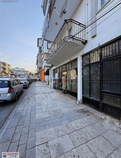 HÜDAİ ORAL CADDESİNDE SIFIR BASAMAK İŞ YERİ