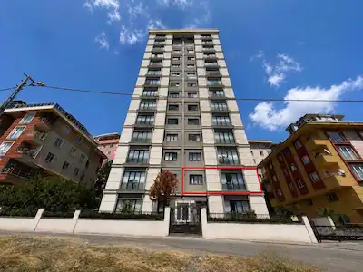 ATAŞEHIR İNÖNÜ MAHALLESI'NDE MODERN BINADA SATILIK 3+1 DAIRE