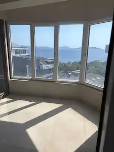 CADDEBOSTAN SAHİLDE DENİZ MANZARALI 4+2 SÜPER LÜKS KİRALIK.