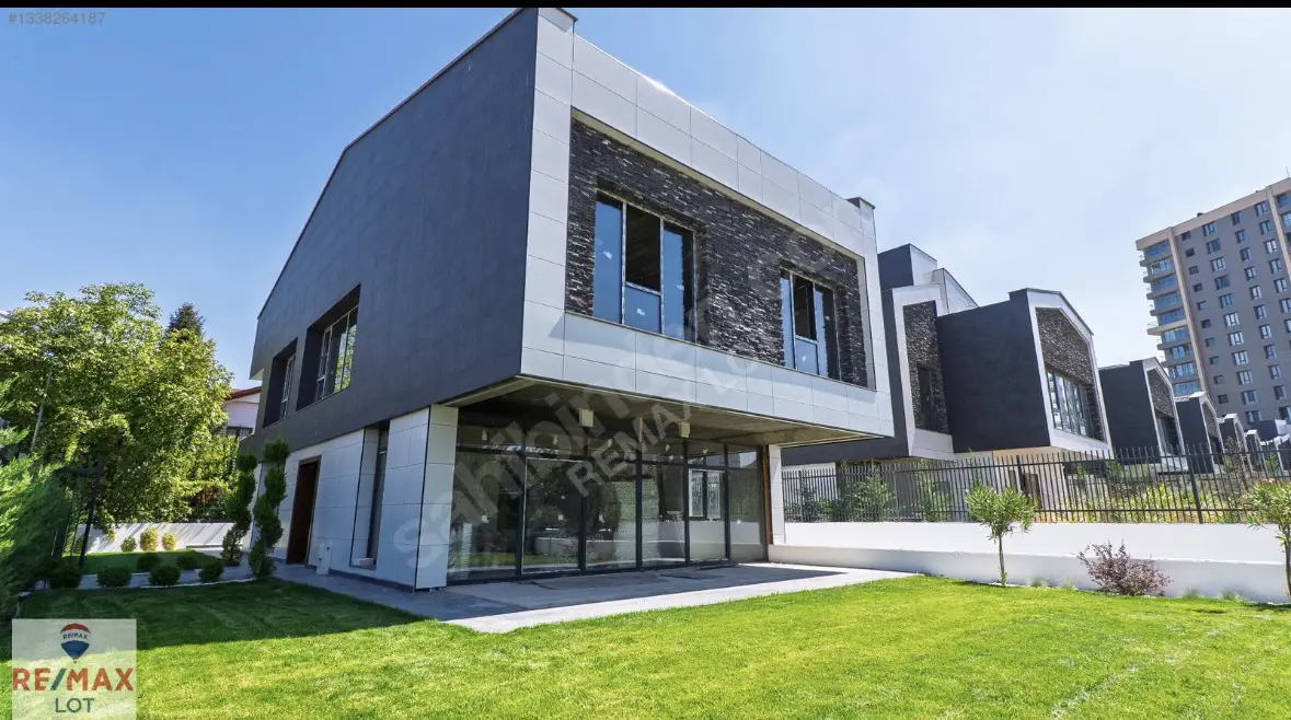 ALACAATLI MAHALLESI TAM MÜSTAKIL NATAMAM SATILIK VILLA