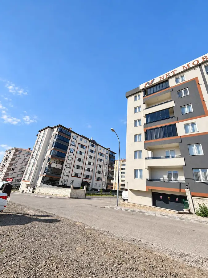 REMAX ARTIS'TEN HILALKENT'TE SATILIK 3+1 DAIRE