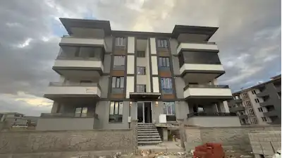 REMAX DEM'DEN DEMİRKENT YERDEN ISITMALI LÜKS KİRALIK 3+1 DAİRE
