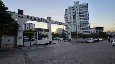 BAĞLICA'DA SİTE İÇİNDE ARA KAT GENİŞ VE FERAH SATILIK 4+1 DAİRE