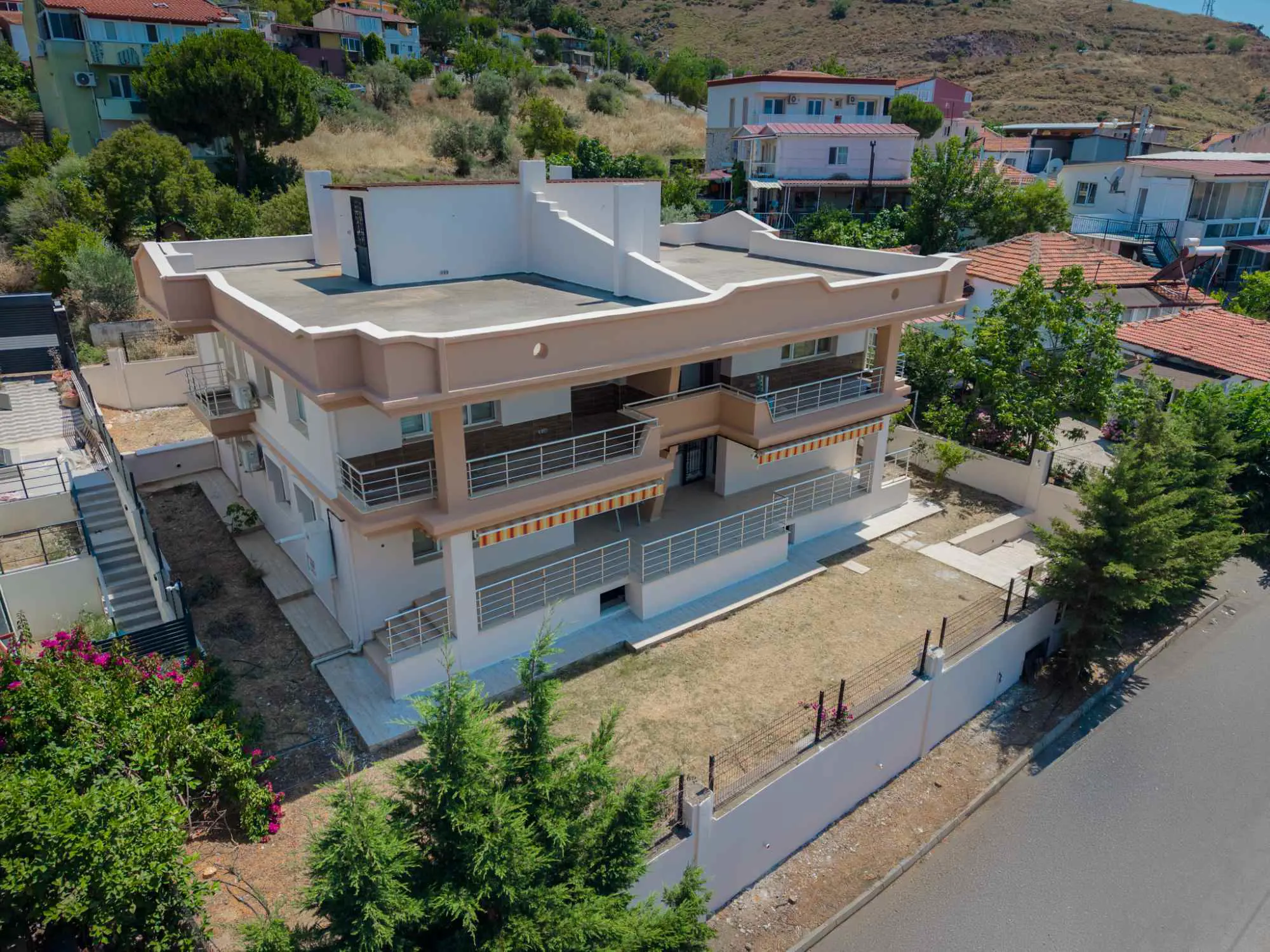 Property image 8