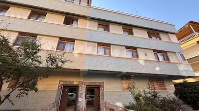 GAZIİ MAHALLESİNDE  SATILK 80 M2  2+1 DAİRE