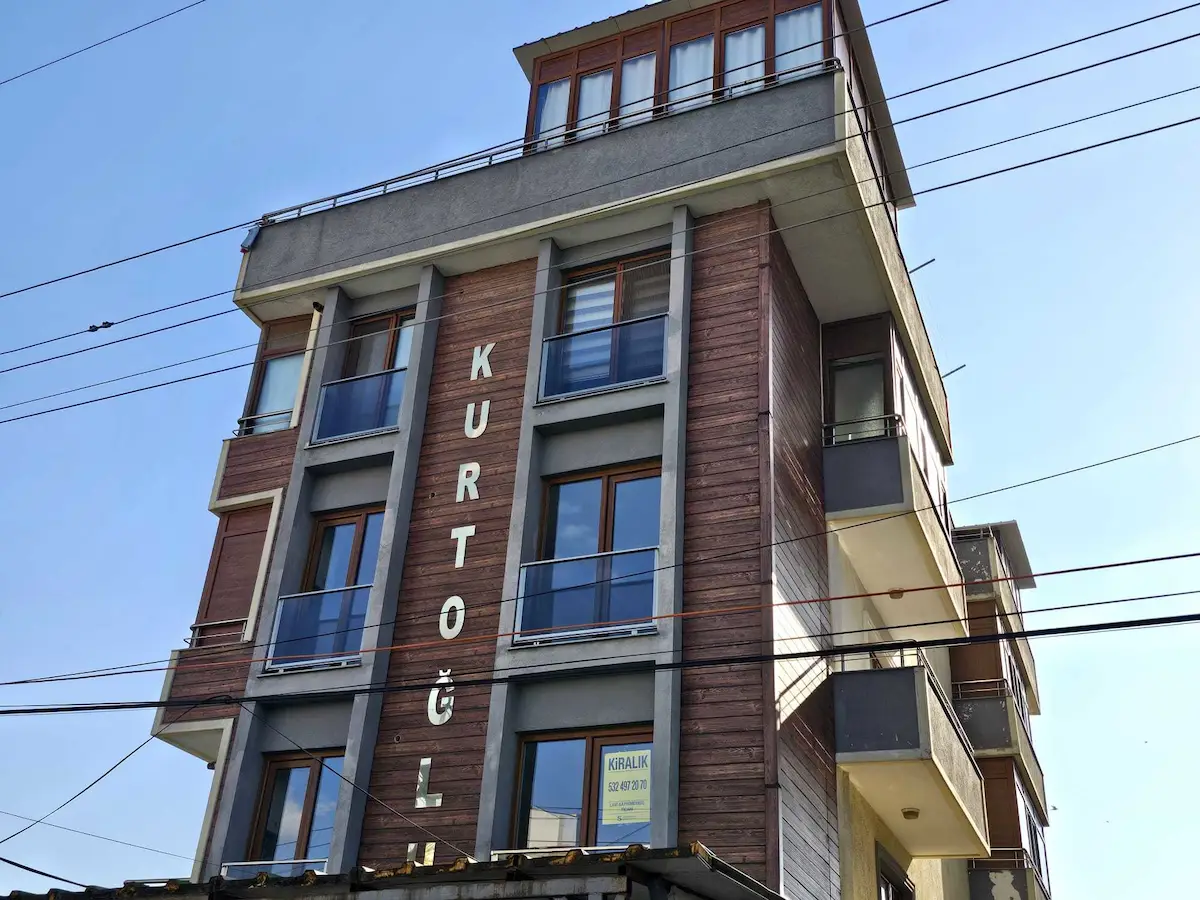 KOCAELI GEBZE YENI ADLIYE YANI KIRALIK 130M² 2+1 DAIRE