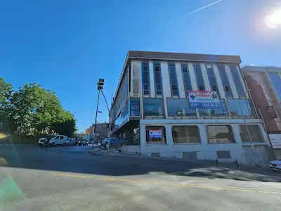 ÜMRANIYE NATOYOLU CADDESINDE İSKANLI KDV'LI 550 M2 DEPOLU DÜKKAN