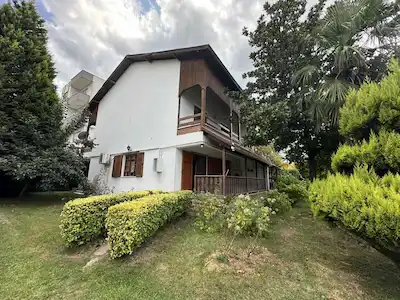 REMAX DREAM SAPANCA DUYGU SİTESİNDE TRİPLEKS SATILIK VİLLA